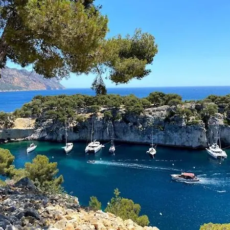 Apartamento Jardin Privé Ds Le Centre De - Parking - à 500m Cassis